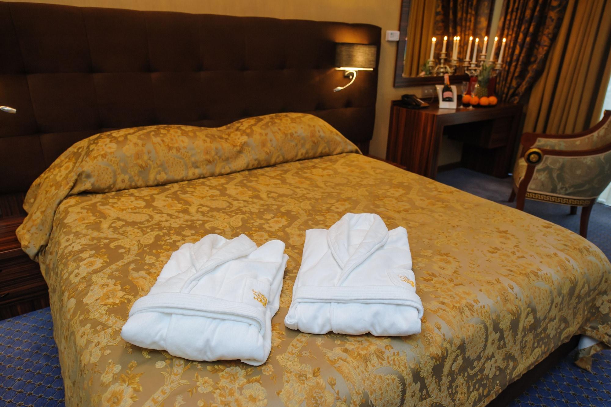 Hotel Royal Park Chişinău Eksteriør billede