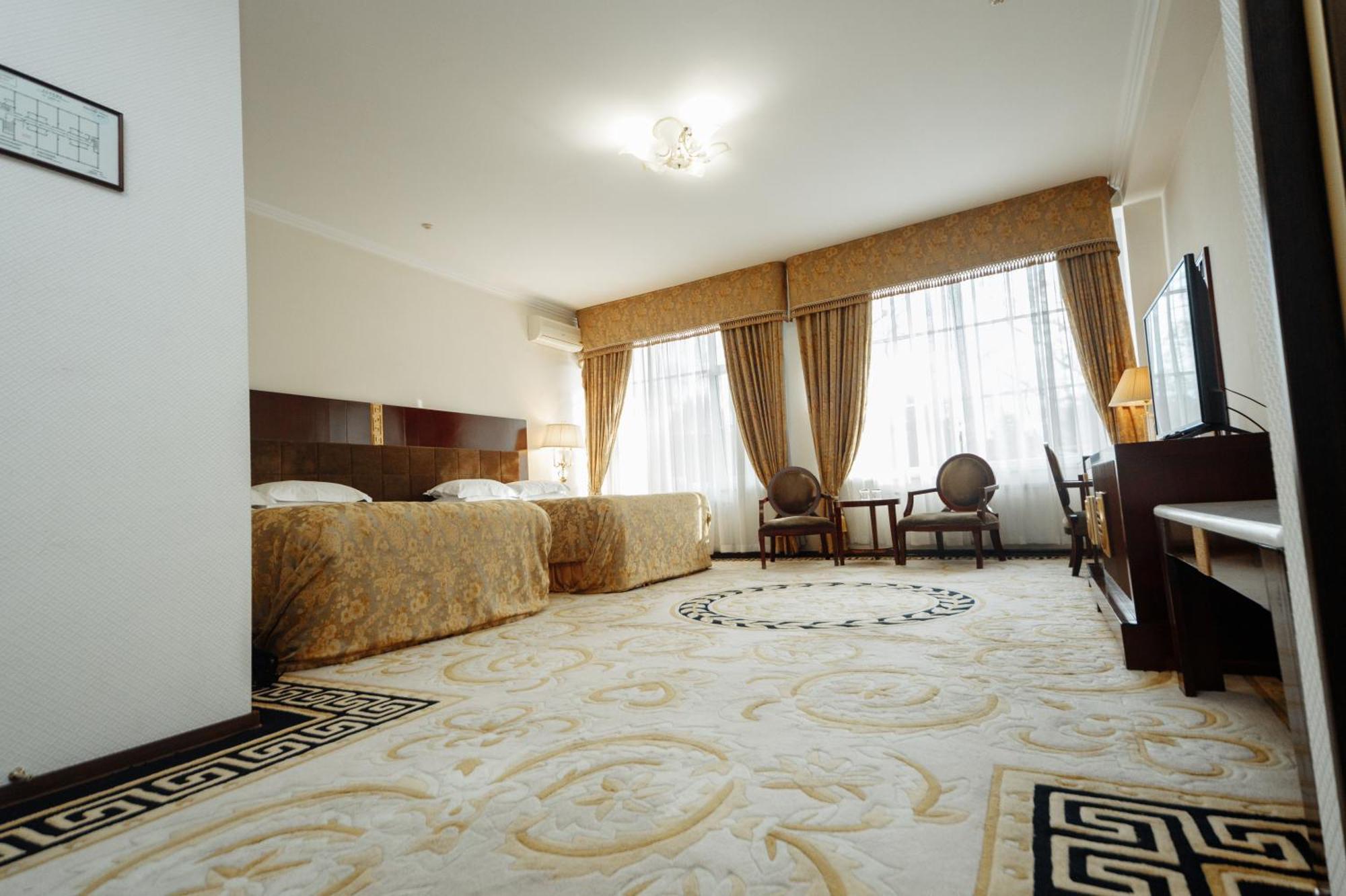 Hotel Royal Park Chişinău Eksteriør billede