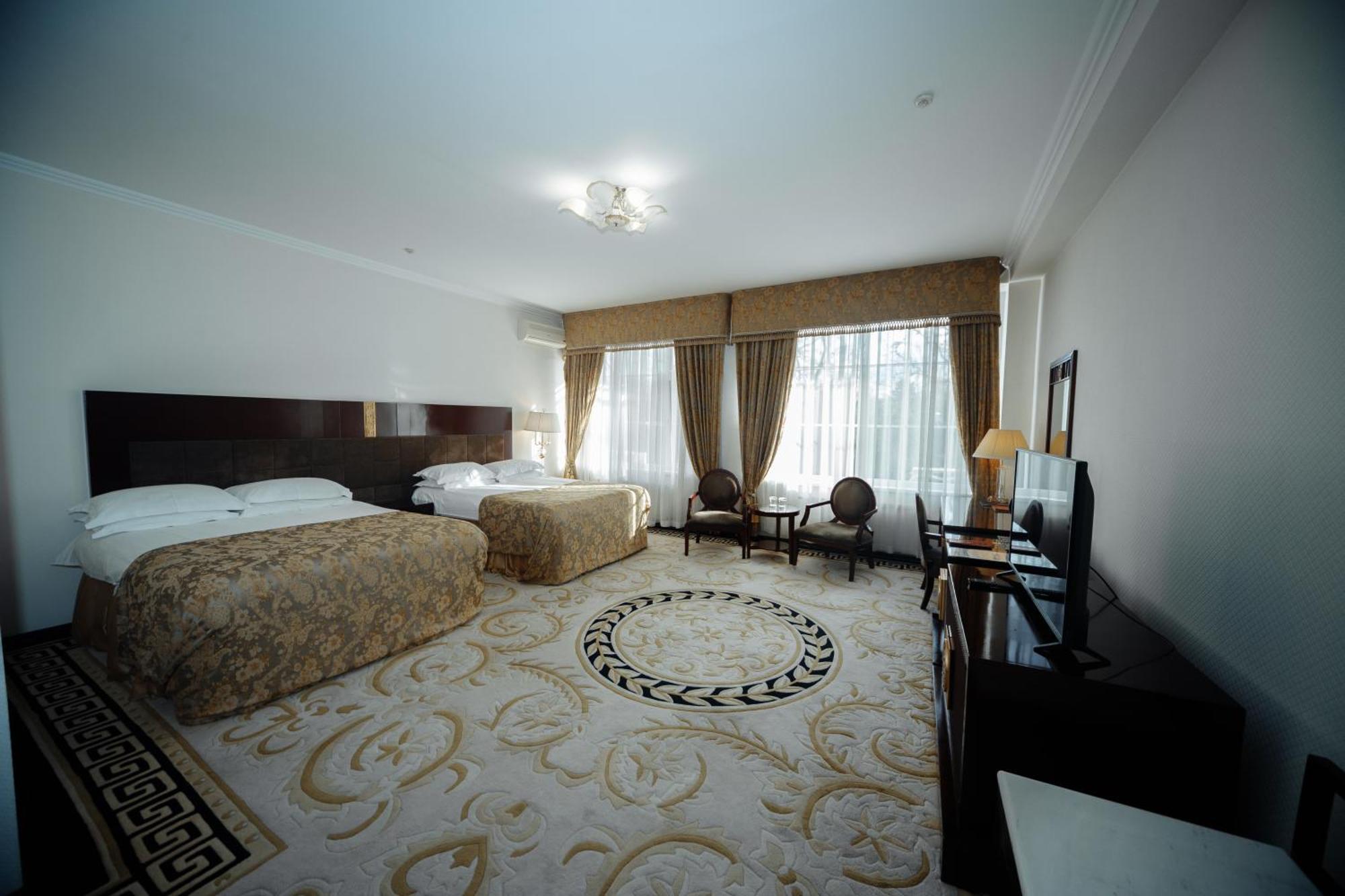 Hotel Royal Park Chişinău Eksteriør billede