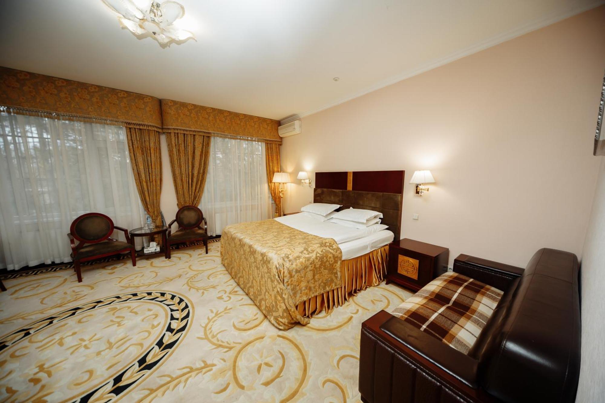 Hotel Royal Park Chişinău Eksteriør billede