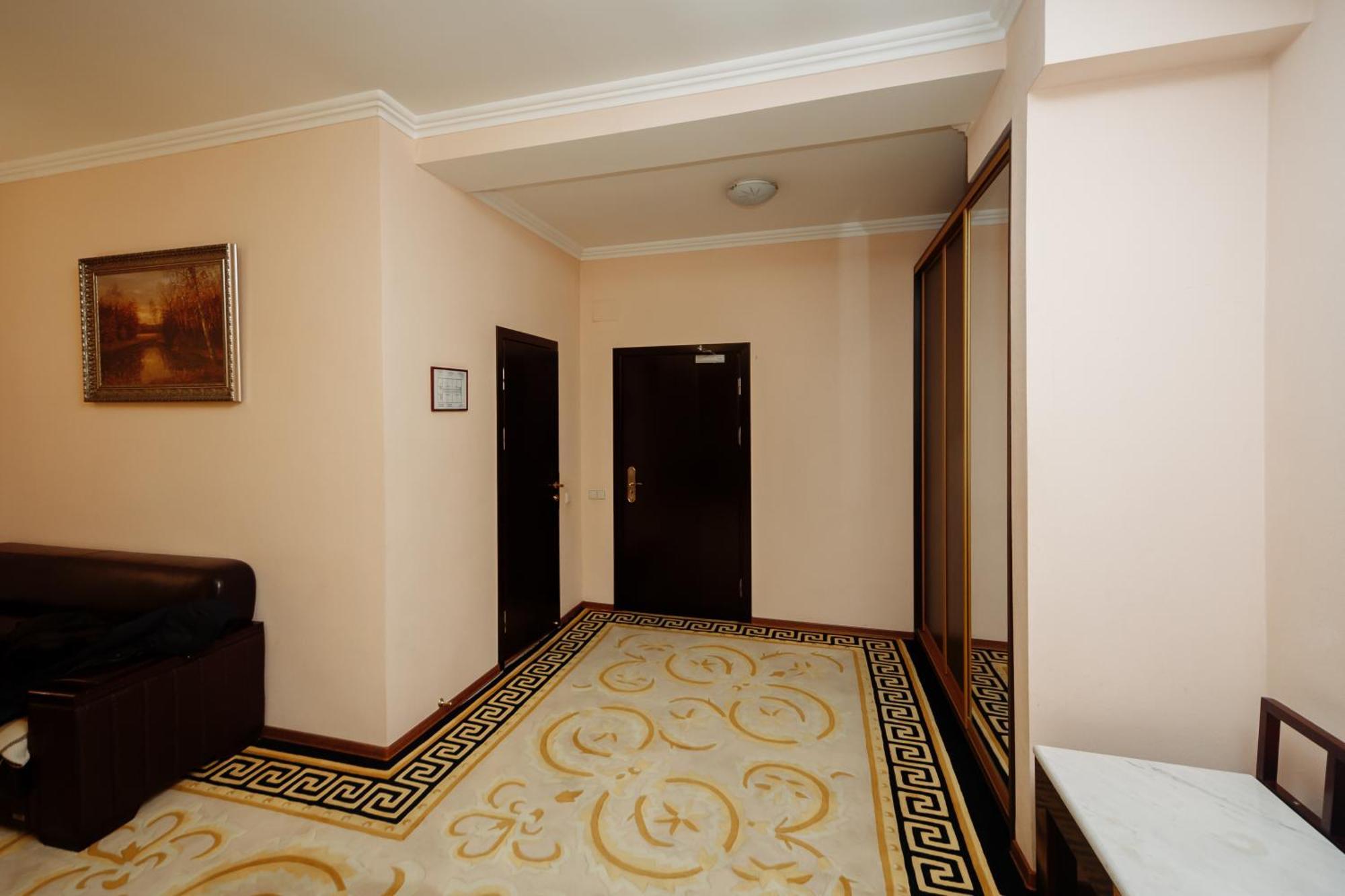 Hotel Royal Park Chişinău Eksteriør billede