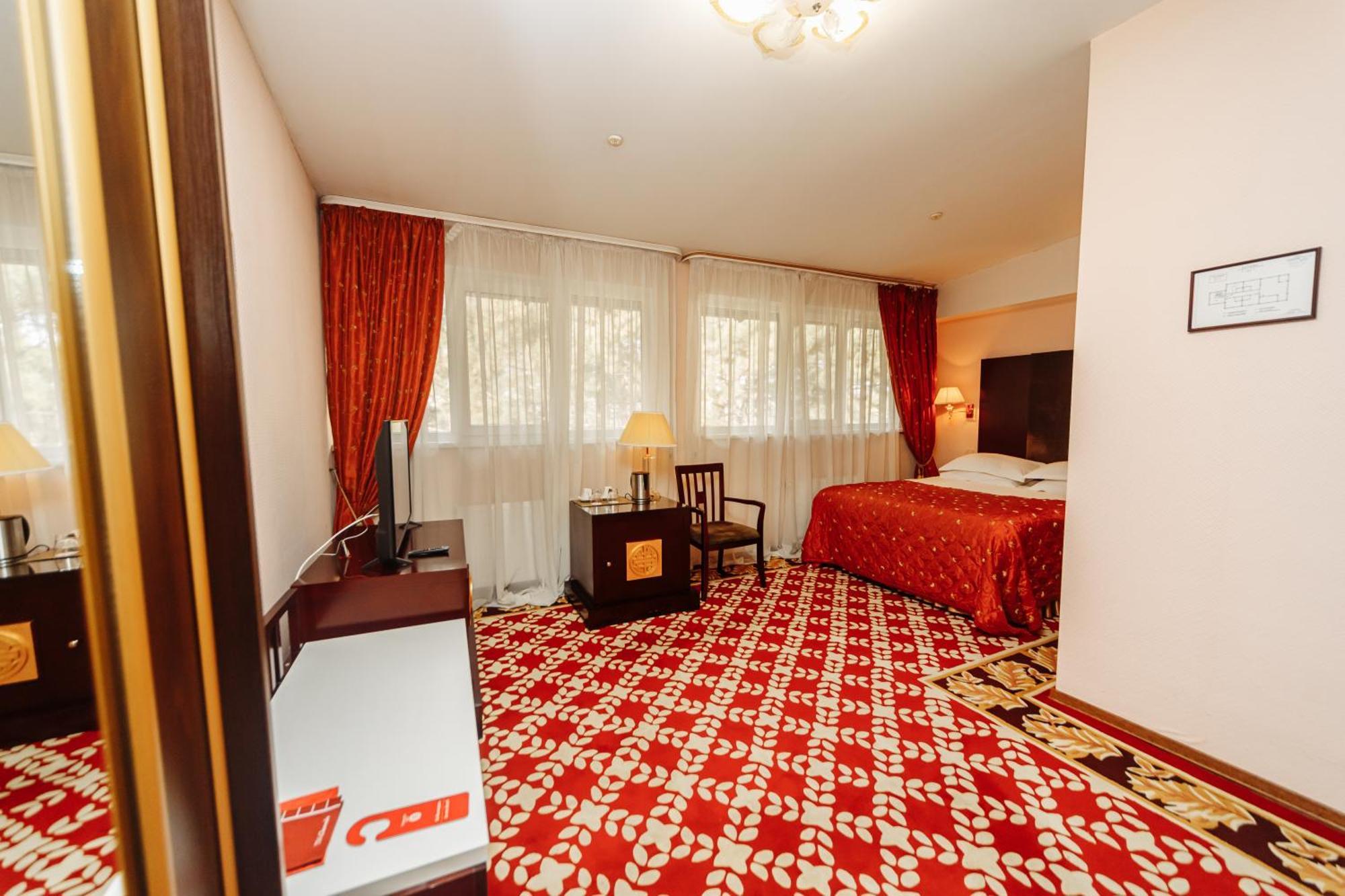 Hotel Royal Park Chişinău Eksteriør billede